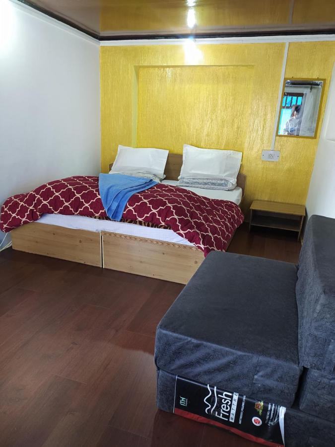 Mir Guest House Pahalgam Luaran gambar
