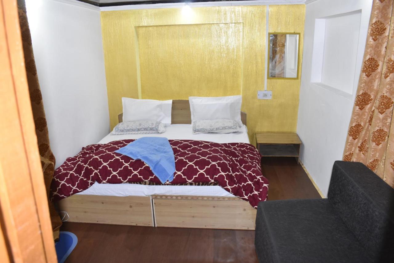 Mir Guest House Pahalgam Luaran gambar
