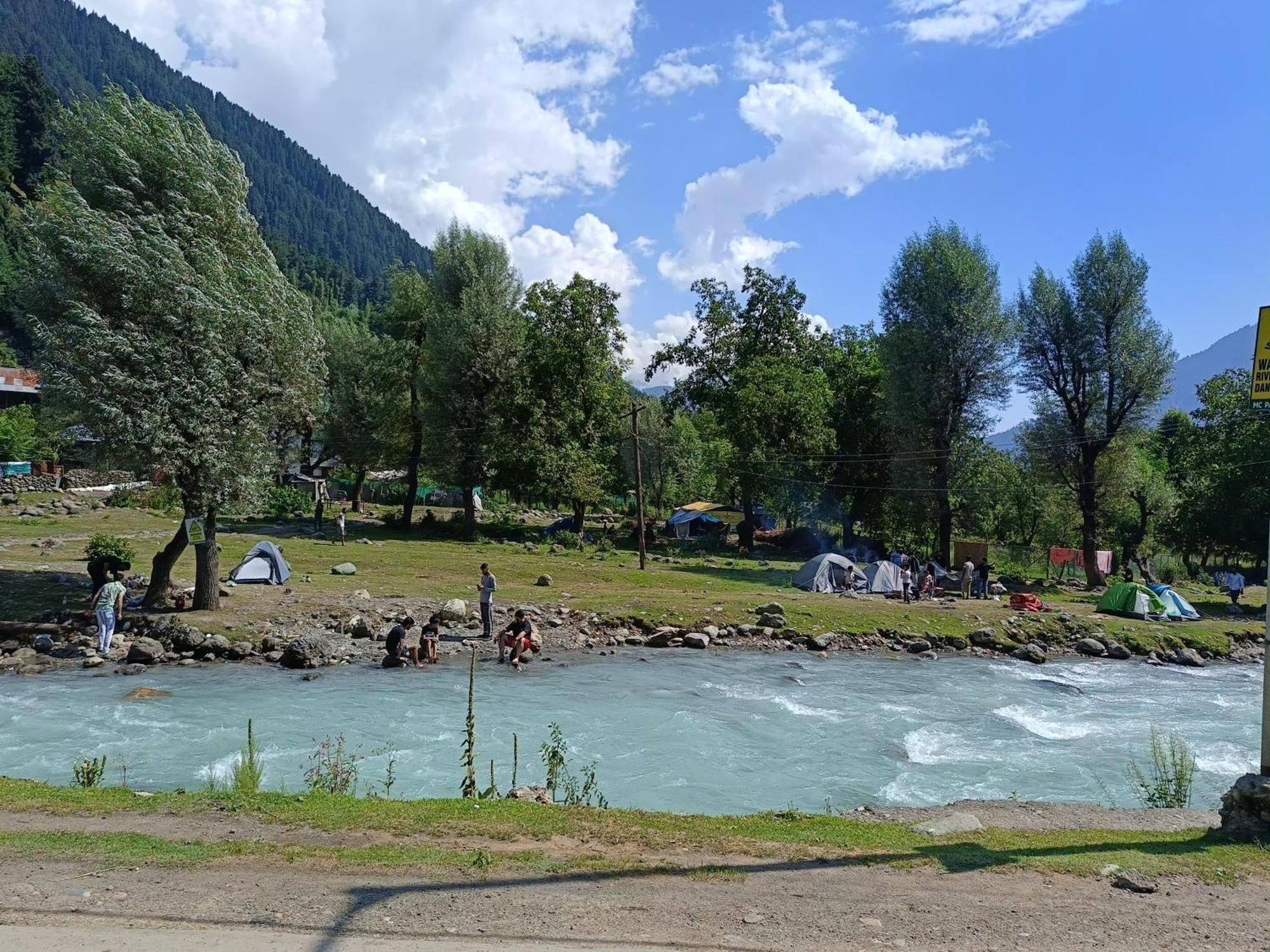Mir Guest House Pahalgam Luaran gambar