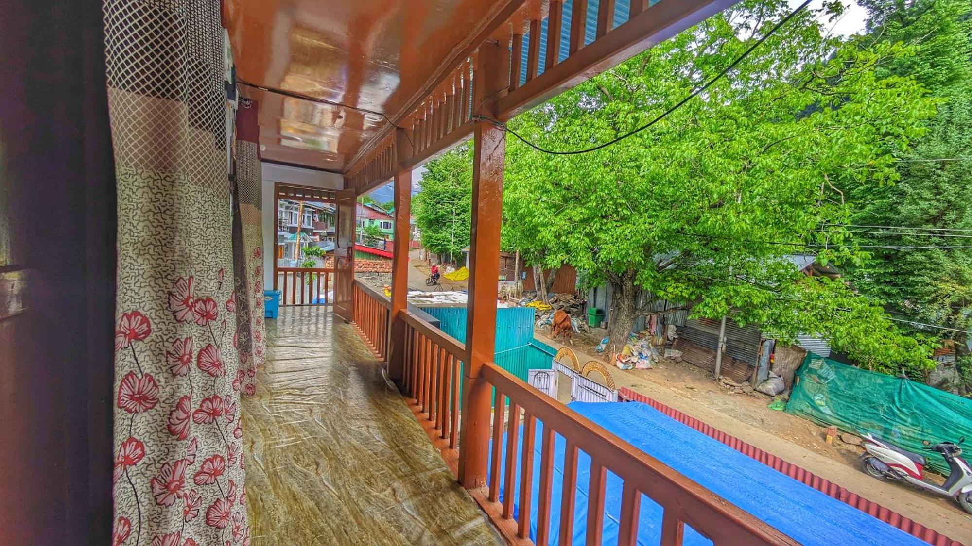 Mir Guest House Pahalgam Luaran gambar